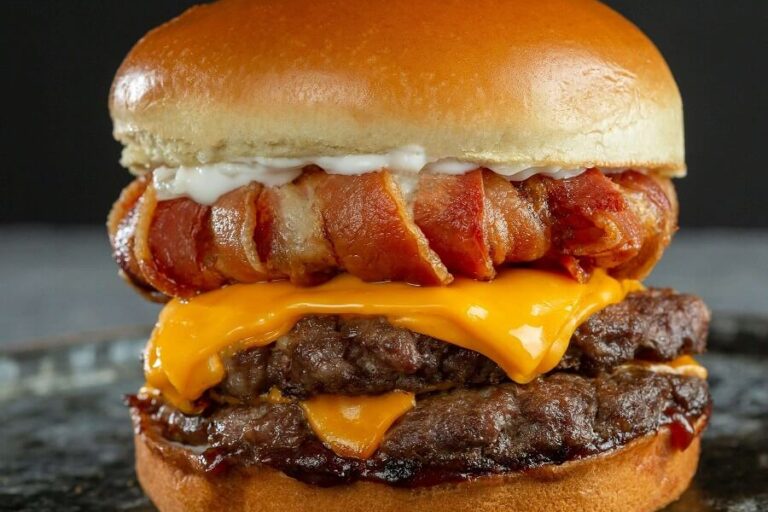 Hamburguer de Rosbife e chedar.